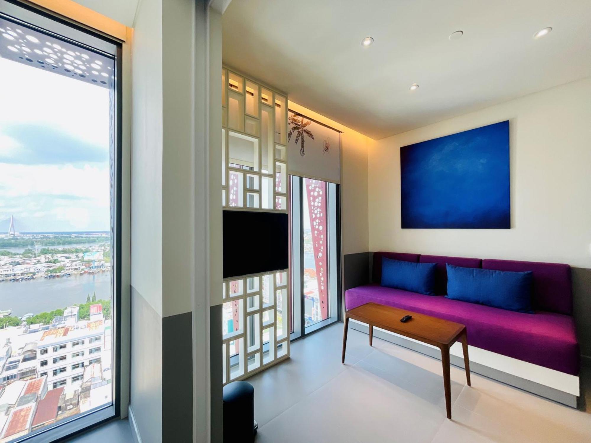 Wink Hotel Can Tho Ninh Kieu Wharf - 24Hrs Stay & Rooftop Pool Bar Exterior photo