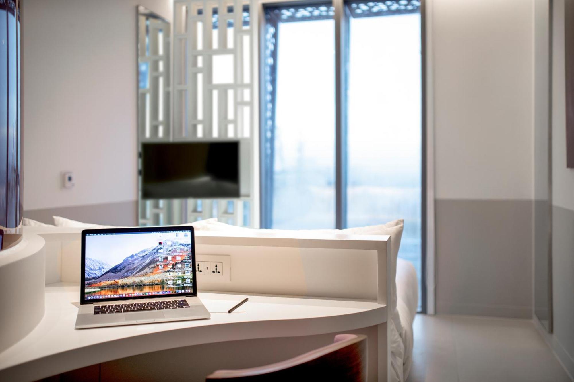 Wink Hotel Can Tho Ninh Kieu Wharf - 24Hrs Stay & Rooftop Pool Bar Exterior photo